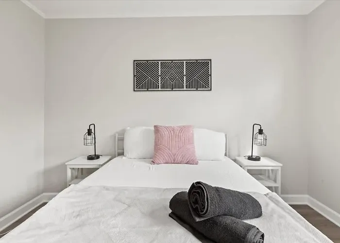 Holiday home Retreat King Bed *